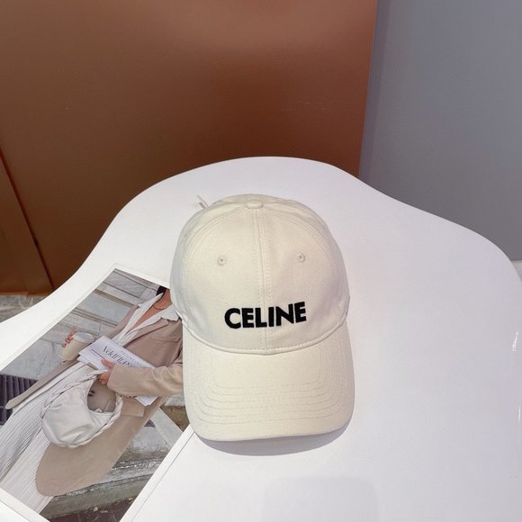 ๐โจAUTHENTICโจ๐CELINE hat - Picture 1 of 8